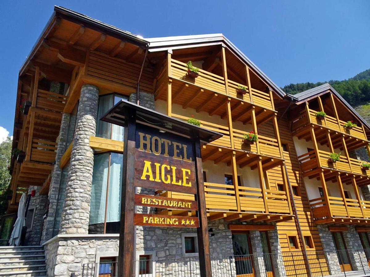Hotel Aigle Courmayeur Exteriör bild