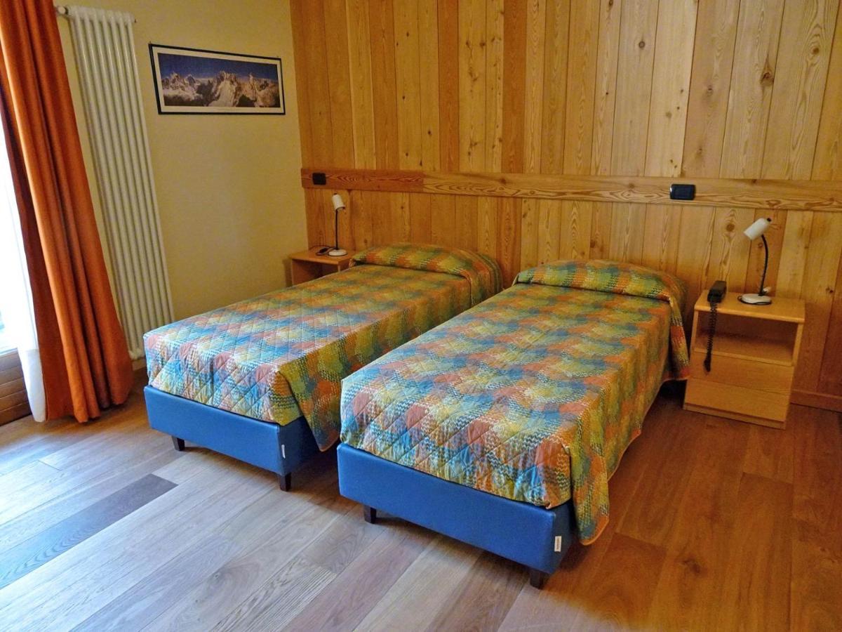 Hotel Aigle Courmayeur Exteriör bild